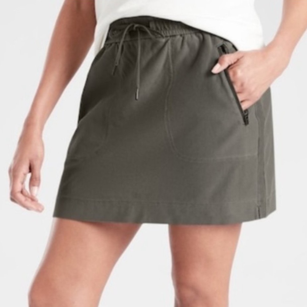 Athleta Grey Farallon Pocket Mini Skirt (New)